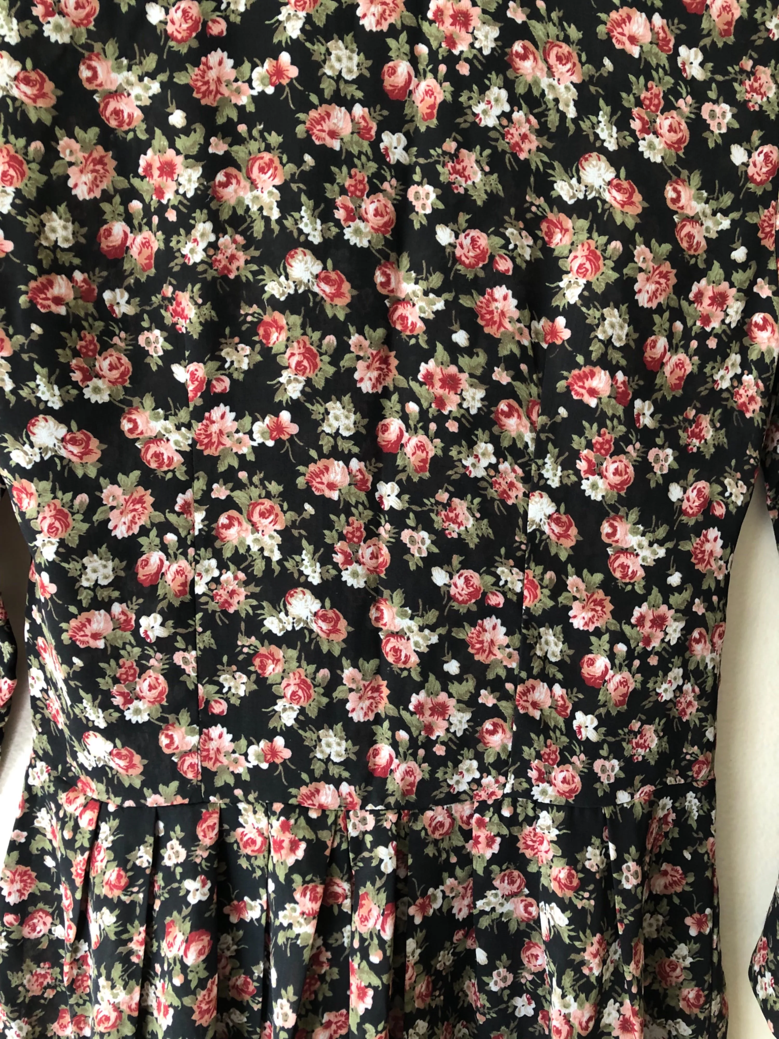 '90’s Grunge Floral Romper by Express
