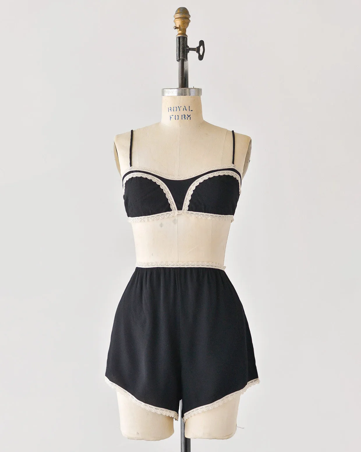 Evelyn Shorts