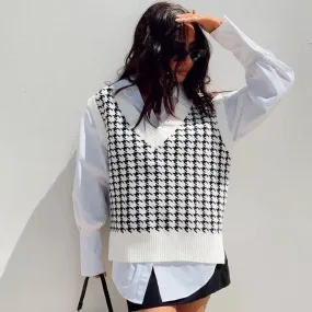 Preppy V Neck Two Tone Houndstooth Oversized Sweater Vest Preppy V Neck Two Tone Houndstooth Oversized Sweater Vest