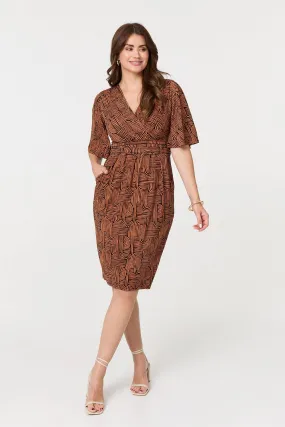 Printed Ruched Faux Wrap Knee Length Dress Printed Ruched Faux Wrap Knee Length Dress