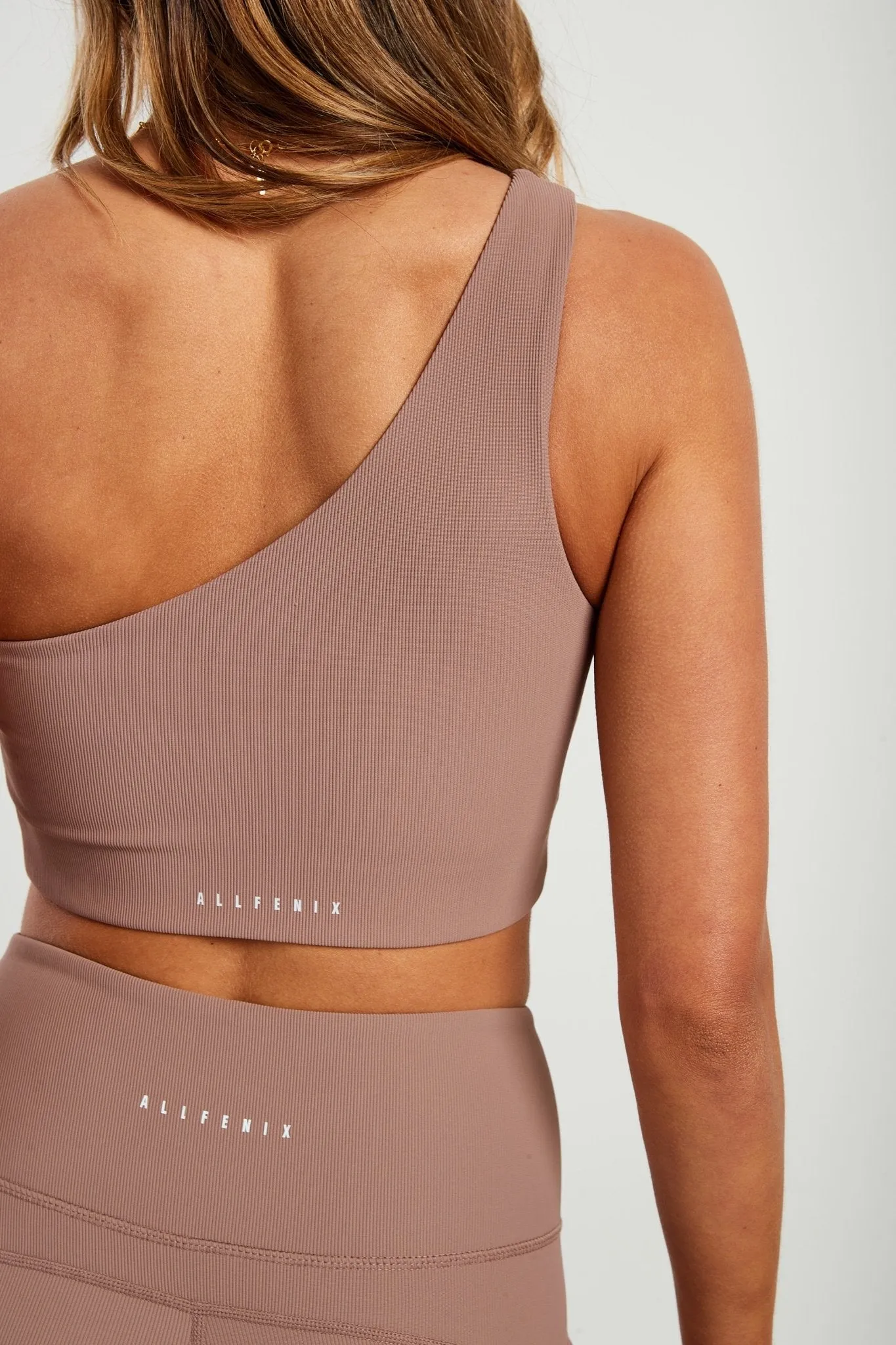 Ribbed Unwind Sports Bra (Latte)