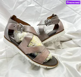 Women's SOFFT •Maribel•. Sandal  Anthracite Leather - Preowned Women's SOFFT •Maribel•. Sandal  Anthracite Leather - Preowned